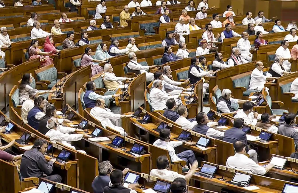 New Bill Parliament Seats - लोकसभा में अब 543 की जगह 816 सीटें, 33% होंगी महिलाओं के लिए आरक्षित; मोदी सरकार लाने जा रही बिल